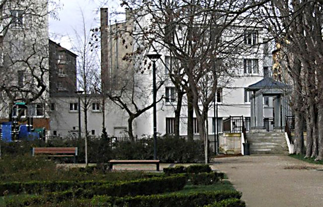 Colombes le kiosque du square Louis FERMÉ 