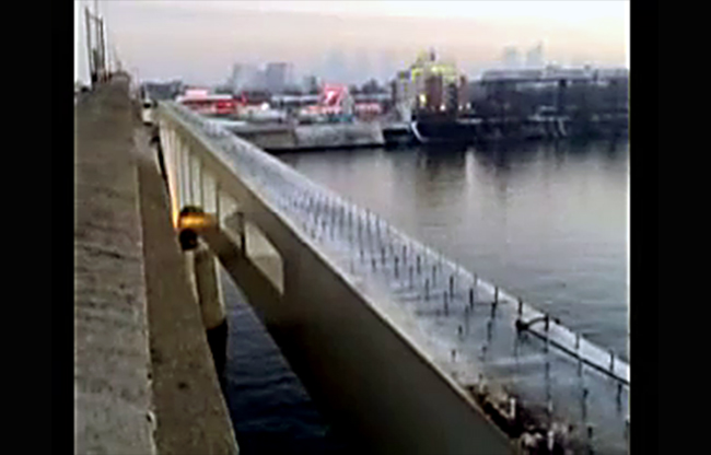 Le pont de Bezons pose des arches