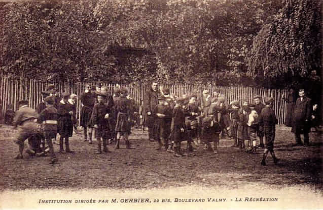 Colombes 22bis bd Valmy  pension maligé