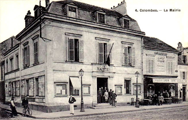 Colombes L'ancienne mairie et le café Moisan