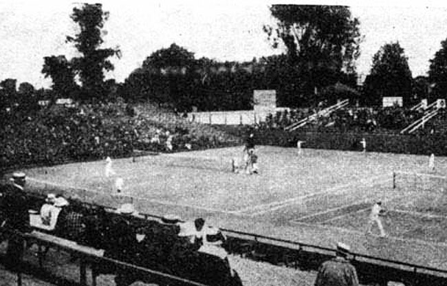 Colombes jeux 1924 : tennis courts centraux