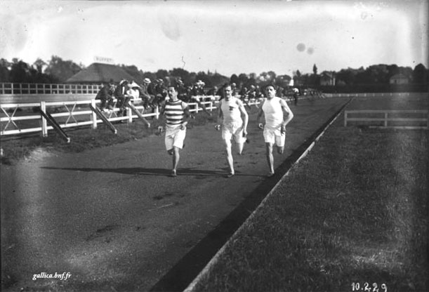 Colombes jean Bouin record de l'heure 