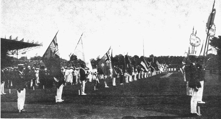 Colombes Fin du défilé 1924.