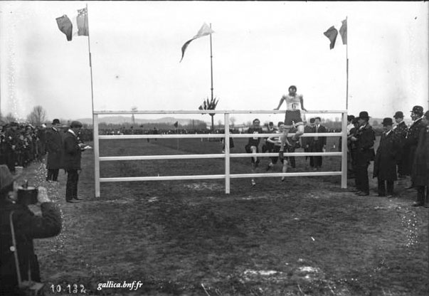 Colombes inauguration du stade  du MATINs