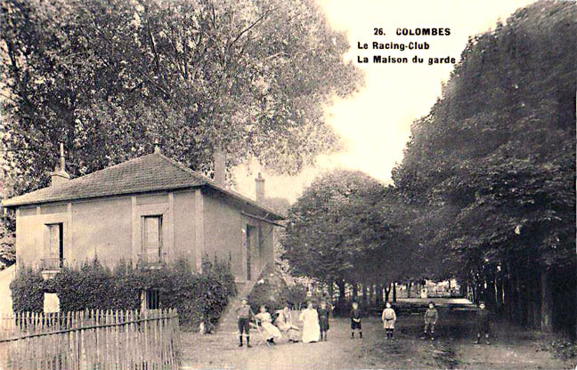 Colombes le stade La maison du garde. 