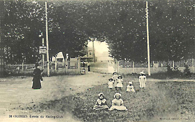 Colombes entrée du stade du racing club de france