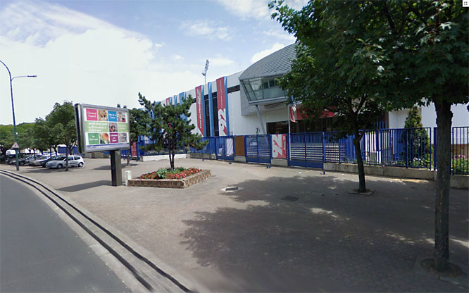 Colombes Entrée du stade actuelle 2012