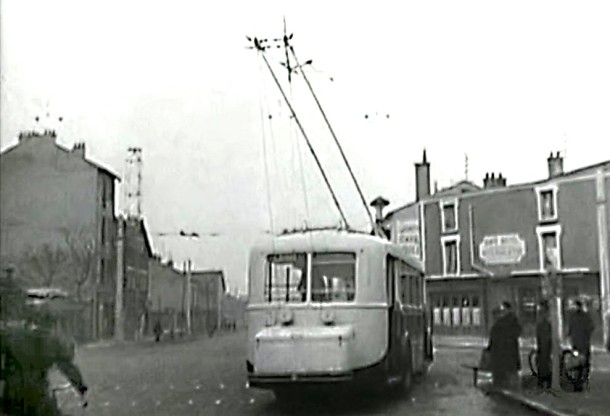 Petit-Colombes  bd ch.de Gaule