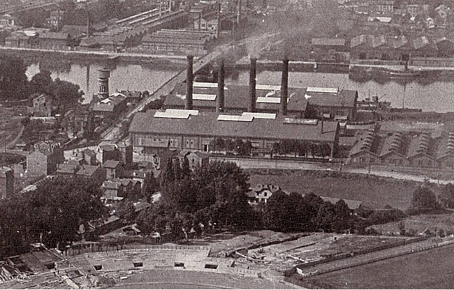 Vue aérienne des Usines en 1923