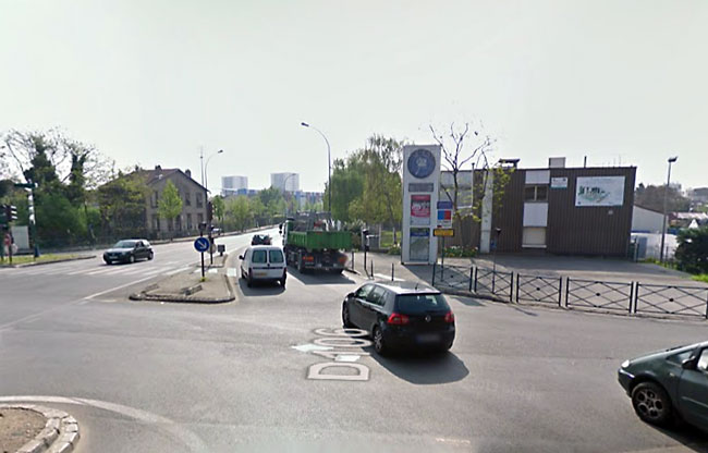 la rue Paul Bert actuelle, vue du pont. 